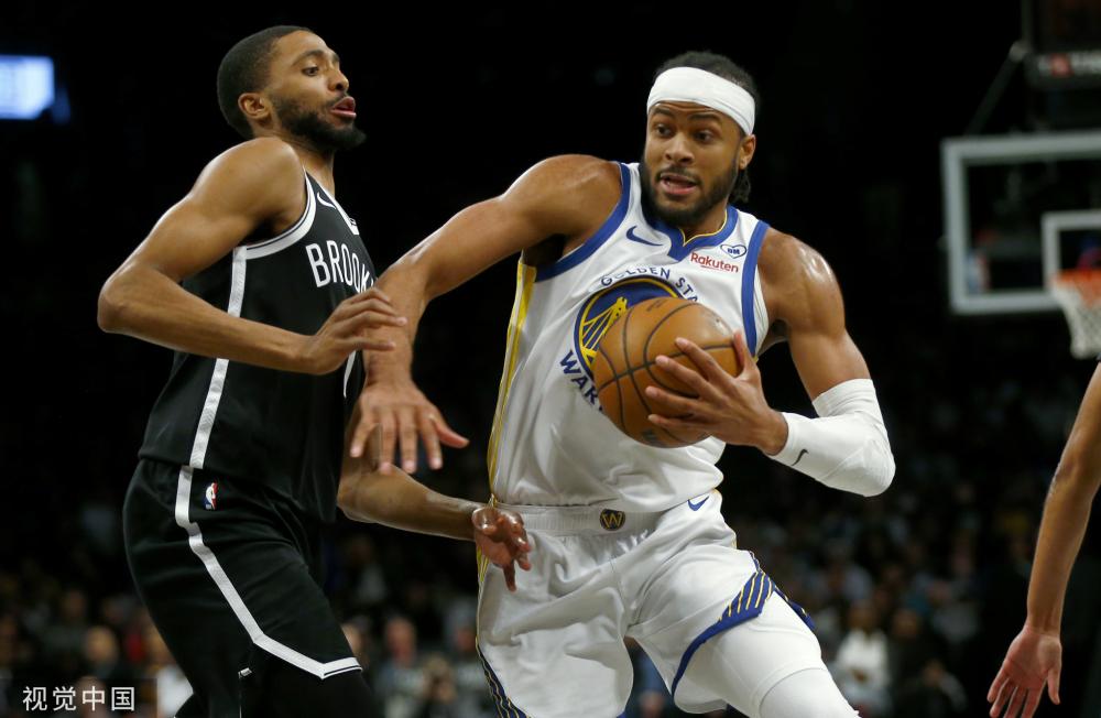 表现突出的 表现突出的